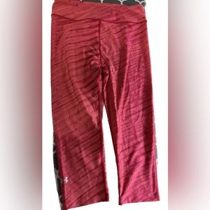 Women’s Under armor compression running tights. Capri length. Size medium.